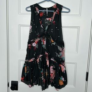 Free People Deep V Neck Sleevless Ruffle Hi-Low Peplum Tunic Top in Sz Small